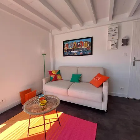 公寓 Renove A 50m De La Avec Balcon Et Parking - Fr-1-550-78 *