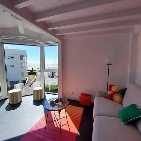 Renove A 50m De La Avec Balcon Et Parking - Fr-1-550-78 Apartment